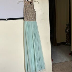 Women’s prom dress size 0